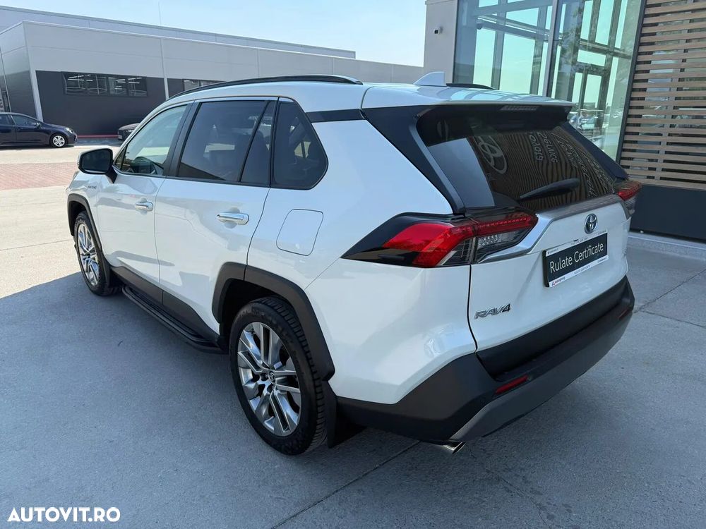 Toyota RAV4 - 9