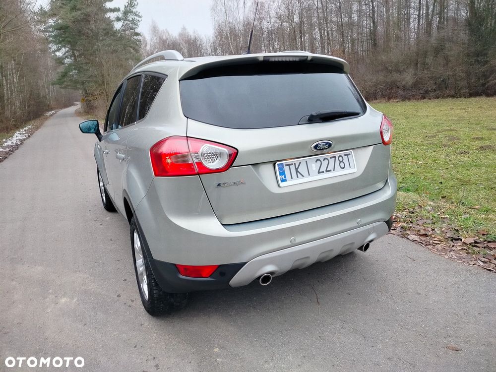 Ford Kuga 2.0 TDCi 2x4 Titanium - 6
