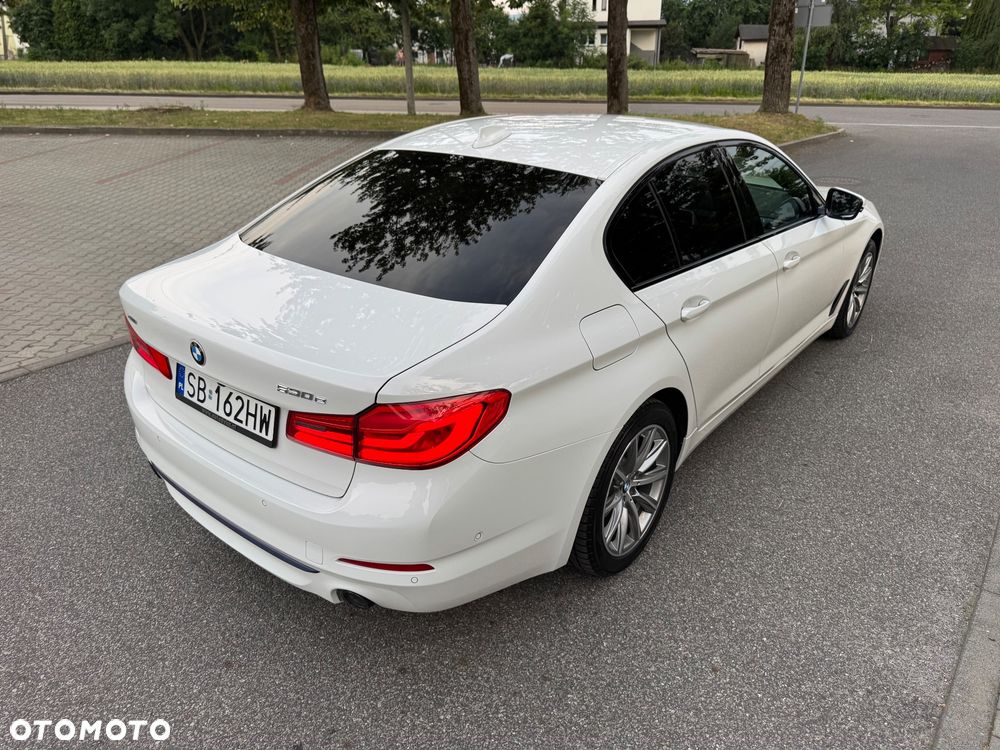 BMW Seria 5 530e xDrive M Sport Edition - 12