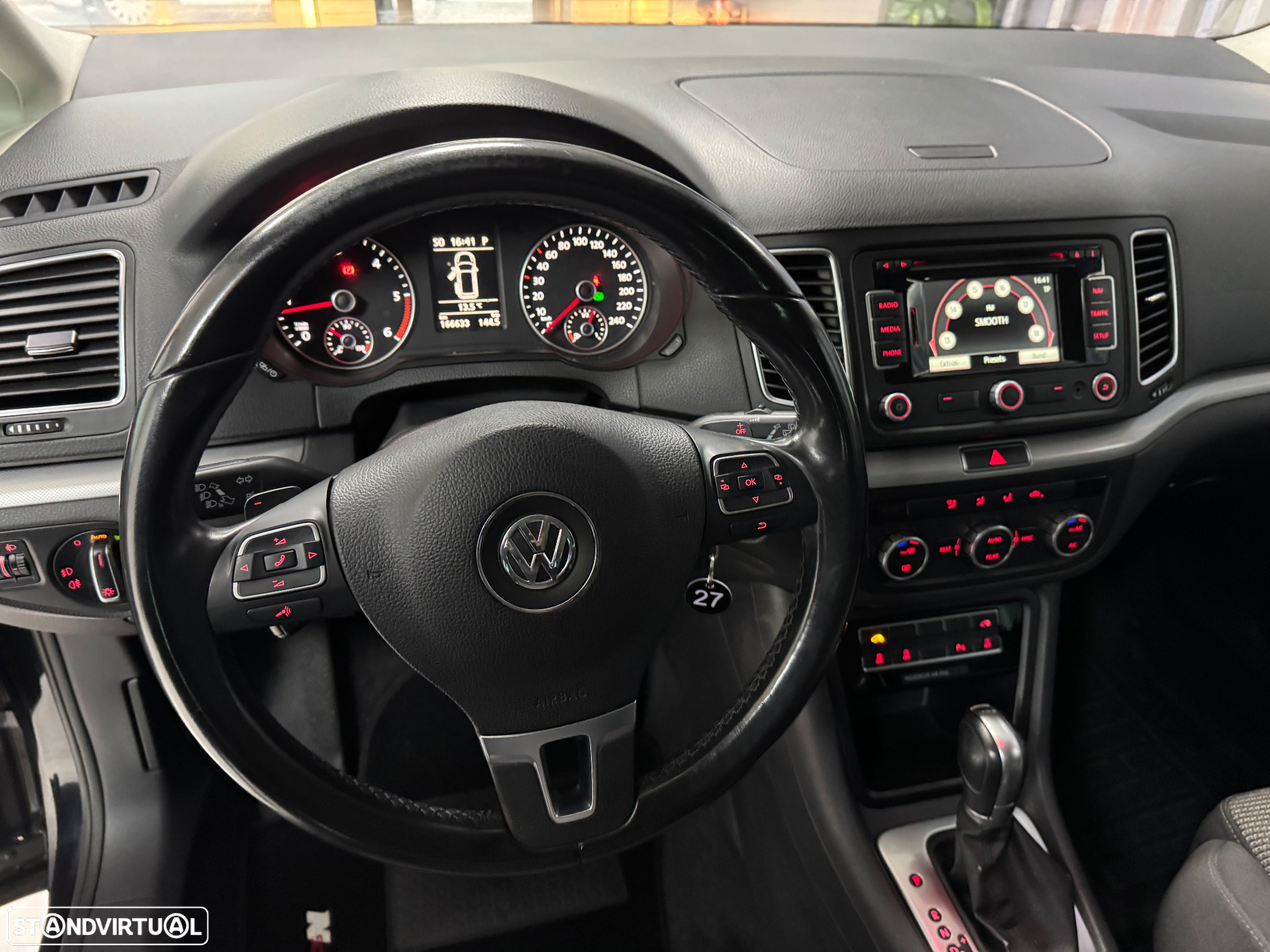 VW Sharan 2.0 TDI Confortline DSG - 11