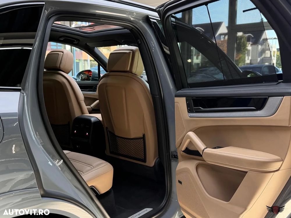 Porsche Cayenne S Tiptronic S - 28