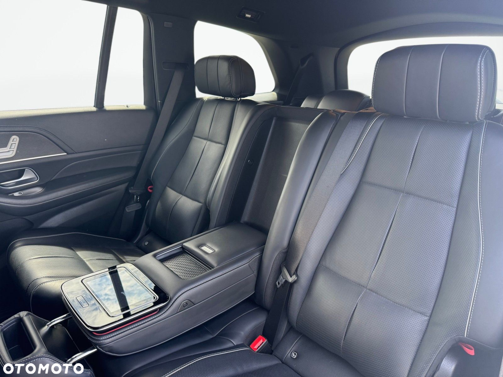 Mercedes-Benz GLS - 13