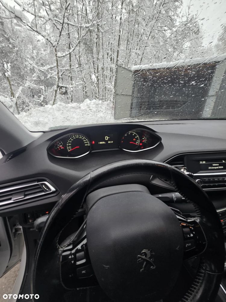 Peugeot 308 1.2 PureTech Access S&S - 5