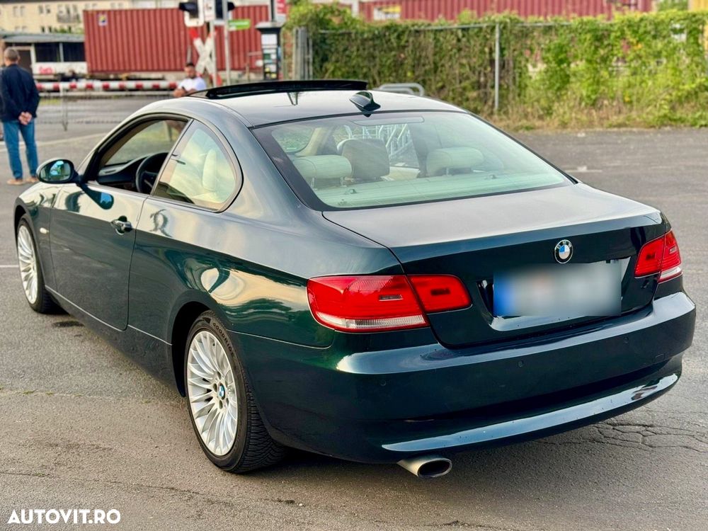 BMW Seria 3 320i Aut. - 4
