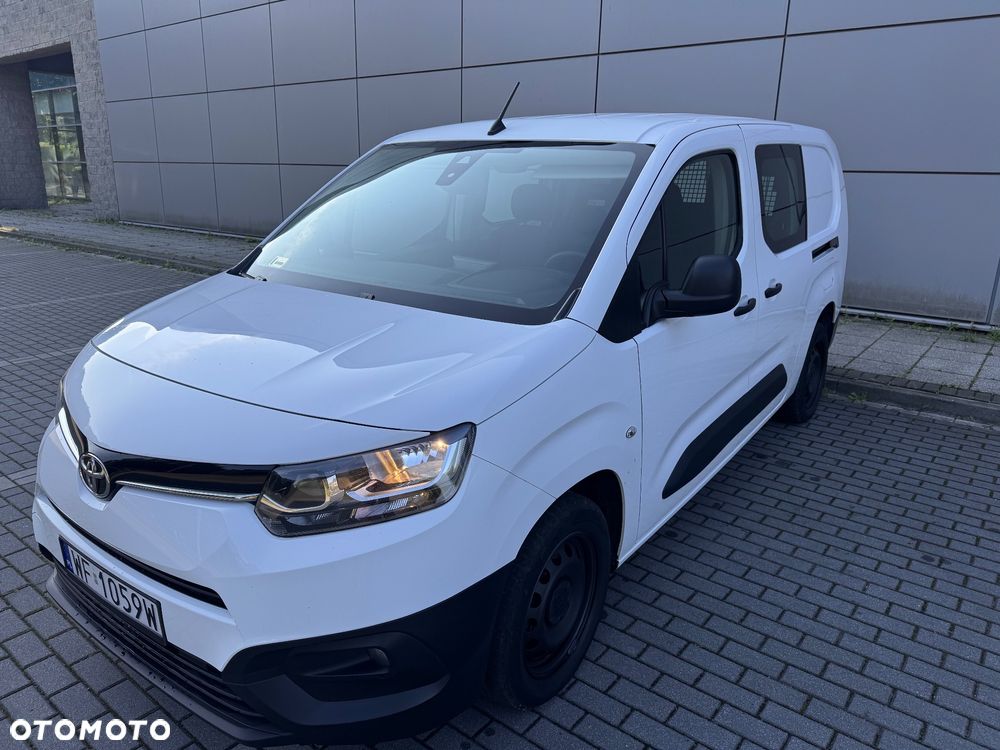 Toyota ProAce Kombi 1.5 D-4D Medium 2,6t - 7