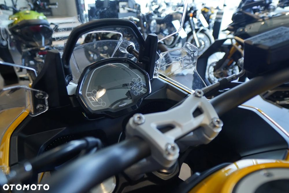 Triumph Tiger - 9