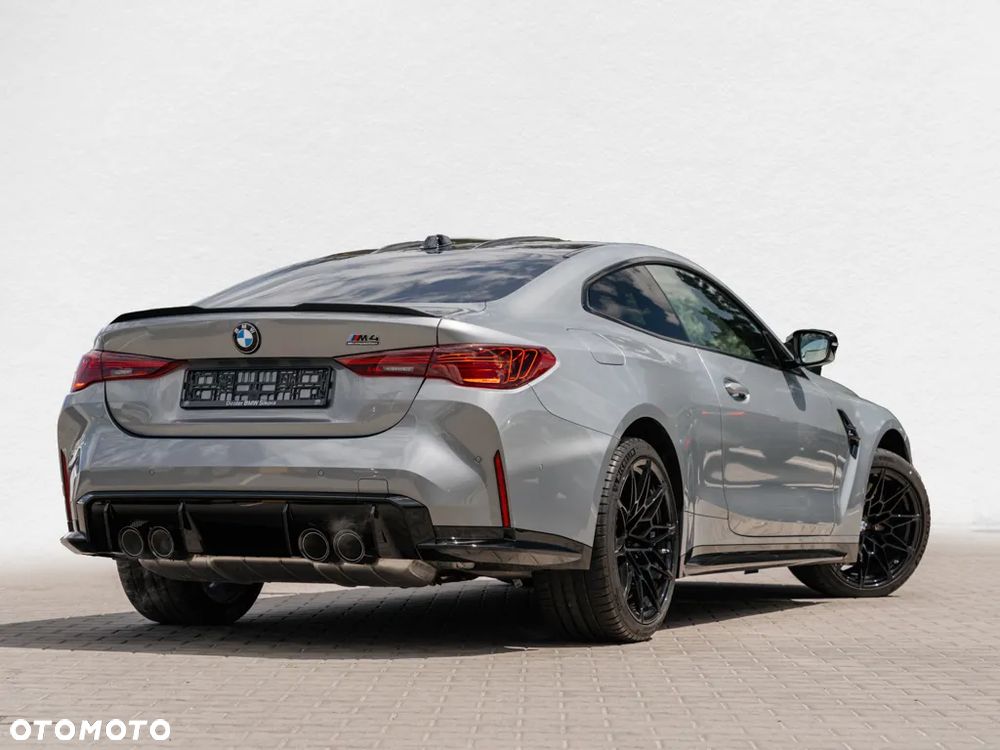 BMW M4 - 4
