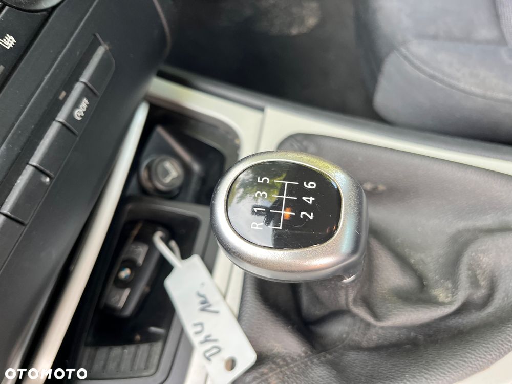 BMW Seria 1 118i - 5