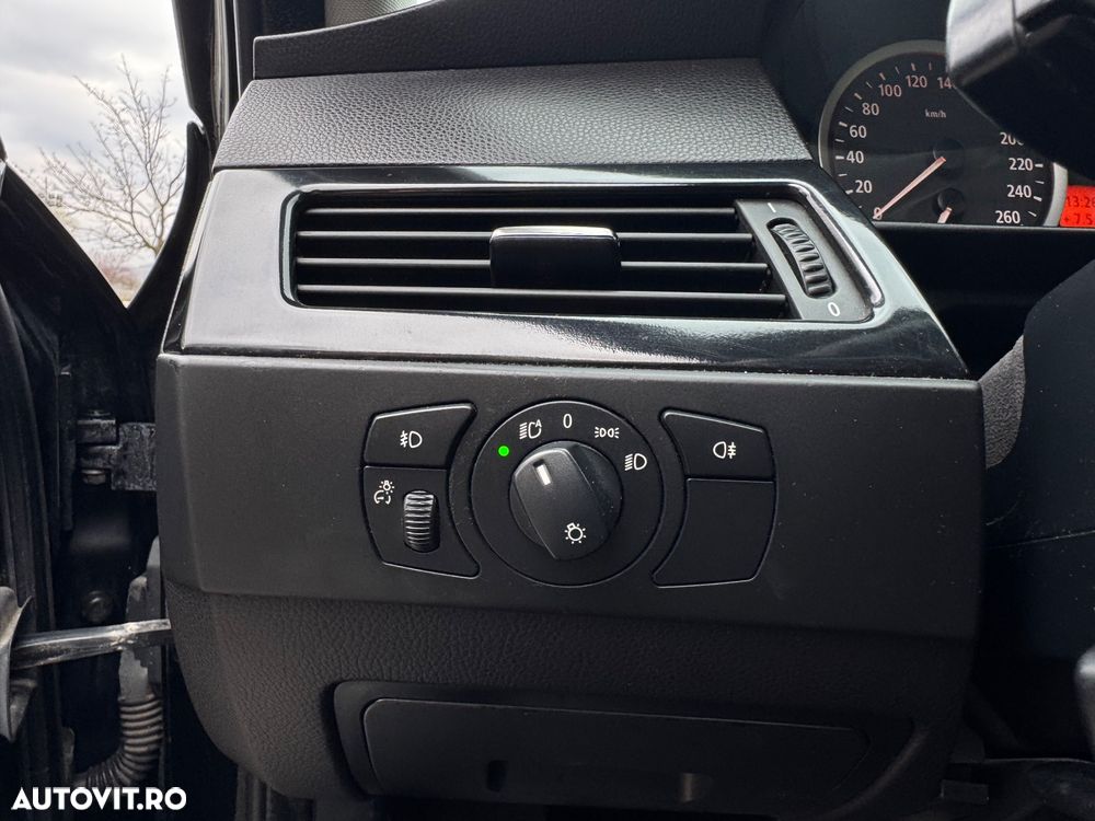 BMW Seria 5 525d Aut. - 10