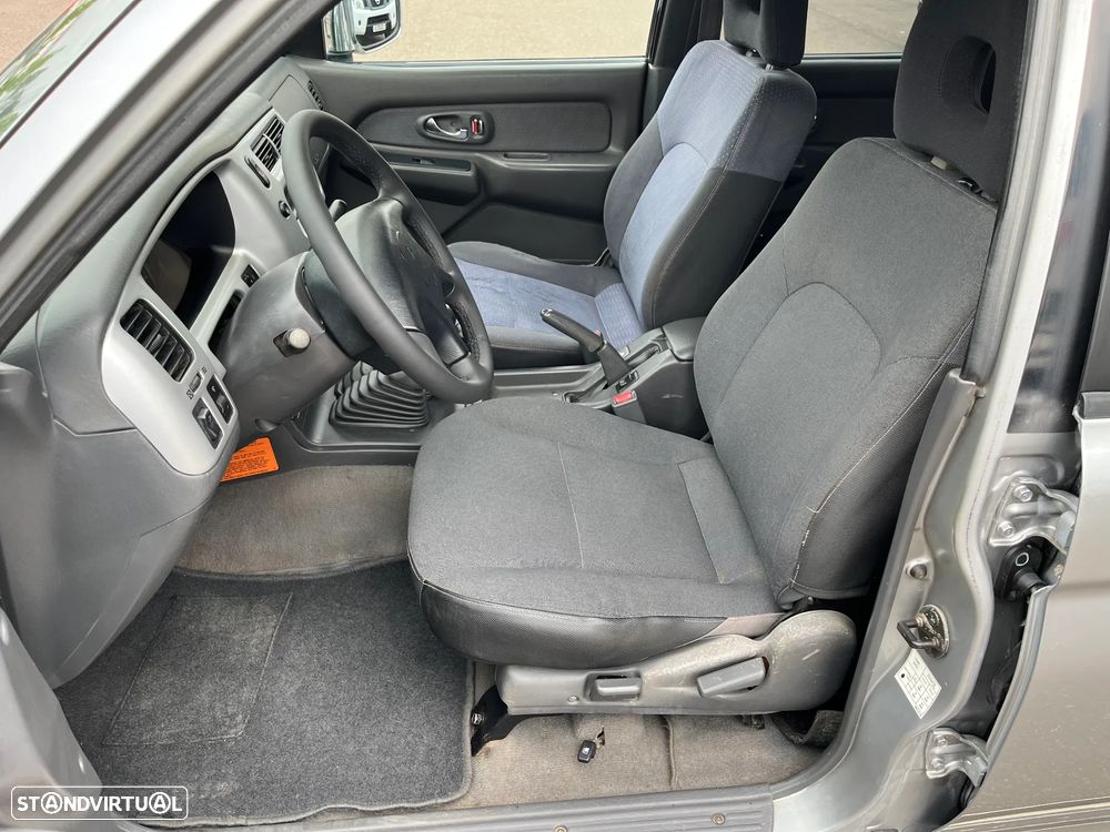 Mitsubishi L200 2.5 TD Strakar Elegance HT - 11