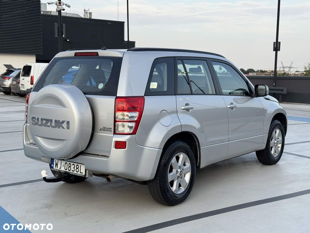 Suzuki Grand Vitara 2.0 Comfort - 11