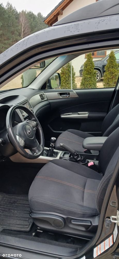 Subaru Forester 2.0D Edition - 13