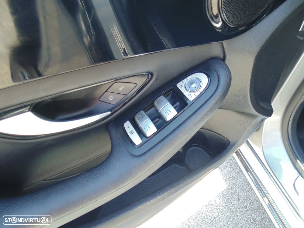 Mercedes-Benz C 180 BlueTEC Avantgarde - 24