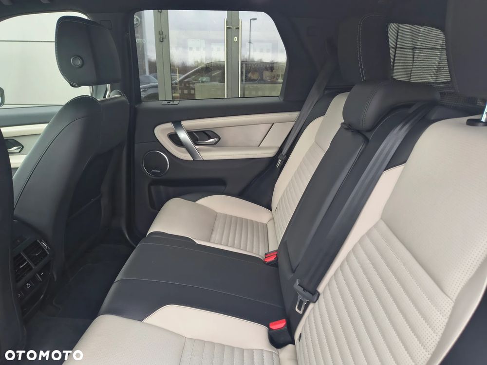 Land Rover Discovery Sport - 20