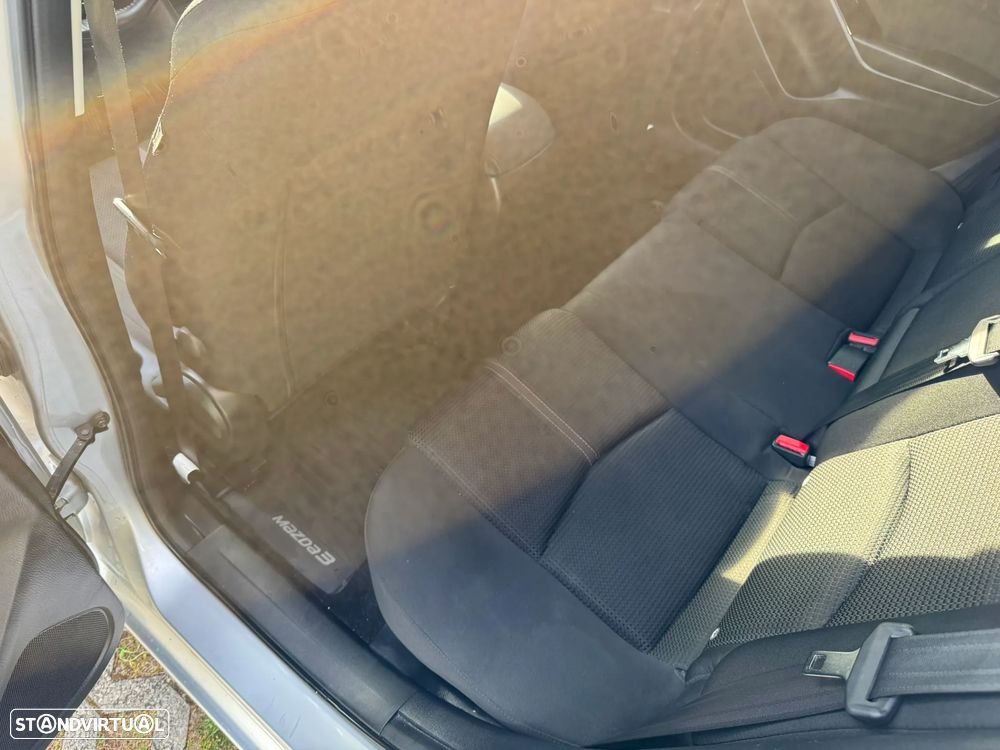 Mazda 3 Hatchback 1.5 Sky-G Evolve Navi - 15