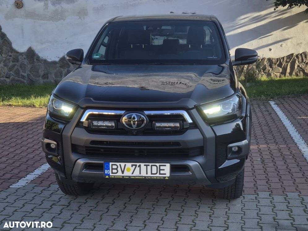 Toyota Hilux 2.8D 204CP 4x4 Double Cab AT Invincible - 1
