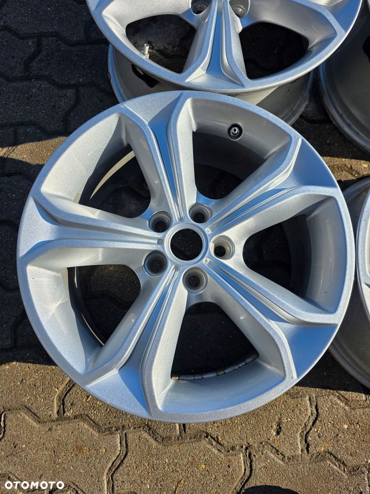 felga aluminiowa land rover oe evoque discovery 7.5" x 17" 5x108 et 45 - 3