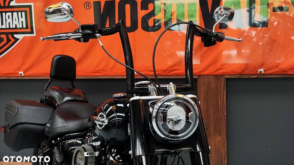 Harley-Davidson Softail Heritage Classic - 18