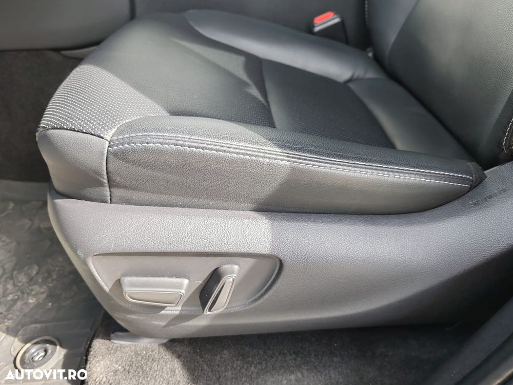 Toyota Land Cruiser 2.8l D-4D 204 CP A/T 7 locuri Executive - 23