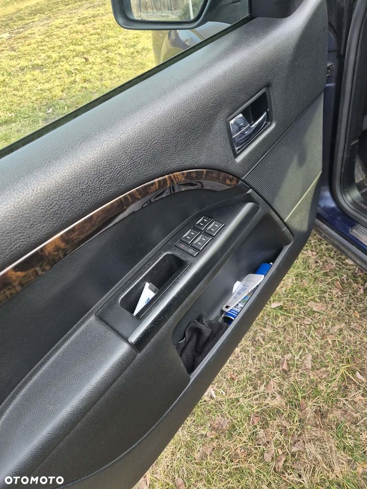 Ford Mondeo 2.0 TDCI Ghia - 10