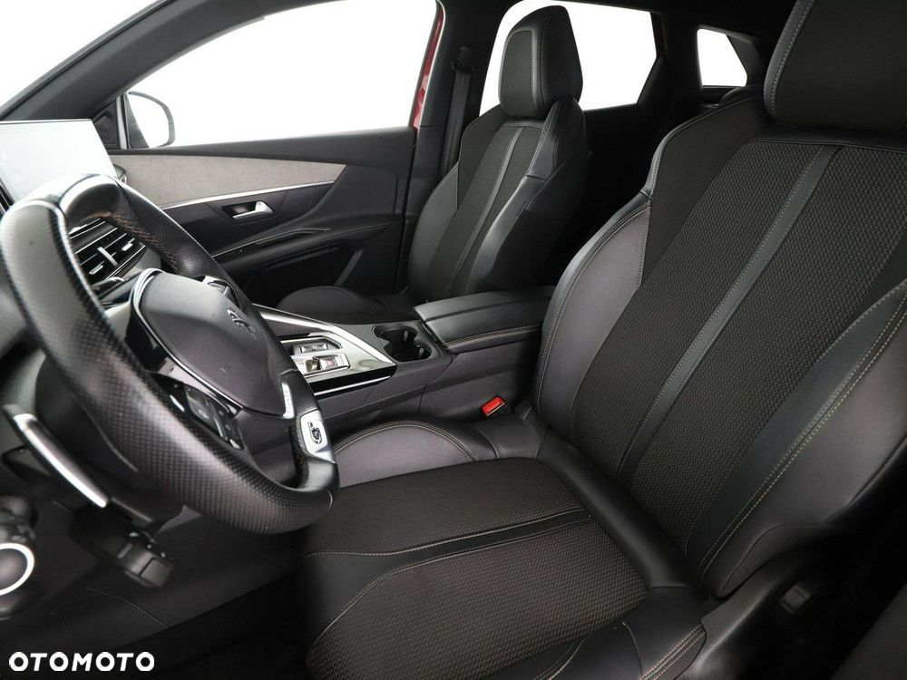 Peugeot 3008 Plug-In Hybrid 225 e-EAT8 GT - 13