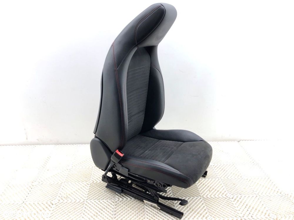 FOTEL LEWY PRZÓD AMG  MERCEDES-BENZ KLASA A (W176) 2012 - 2018 A 180 (176.042) 90 kW [122 KM] - 4