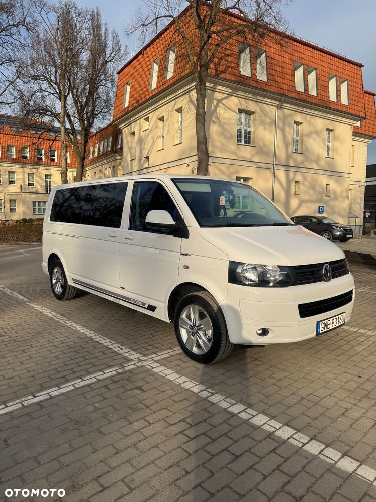 Volkswagen Caravelle - 1