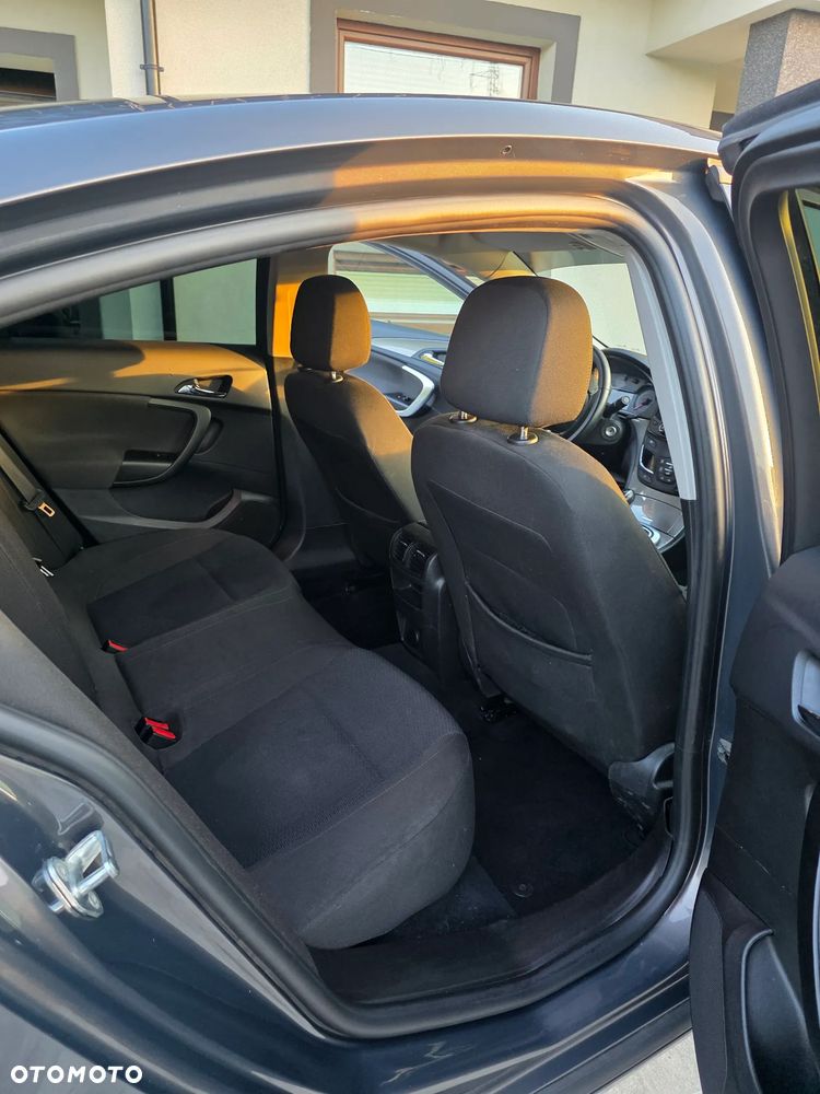 Opel Insignia - 9