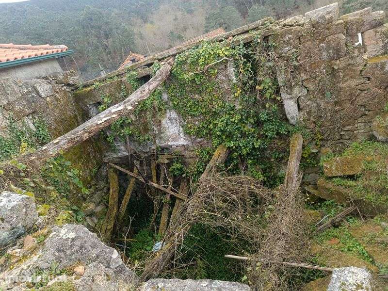 Casa para restauro - Grande imagem: 4/7