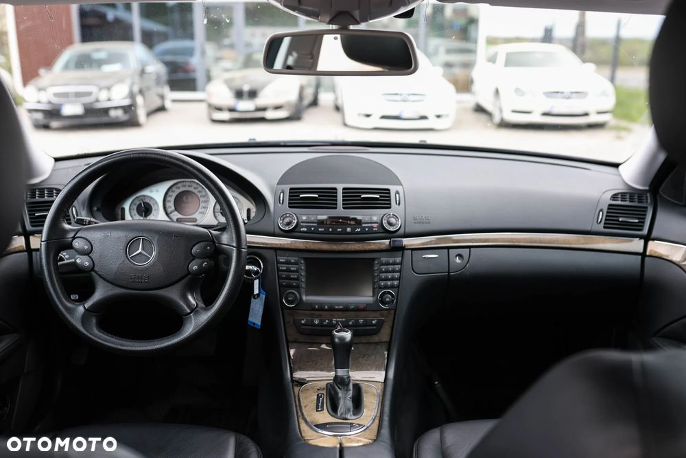Mercedes-Benz Klasa E 350 4-Matic Avantgarde - 24