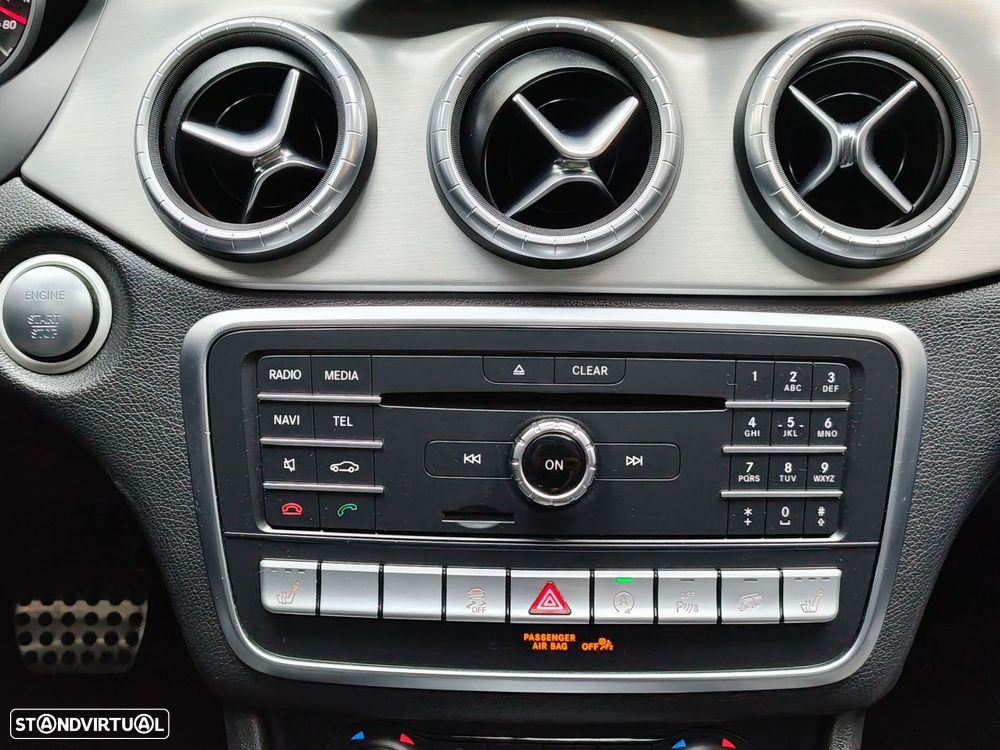 Mercedes-Benz CLA 45 AMG 4Matic Speedshift 7G-DCT - 16