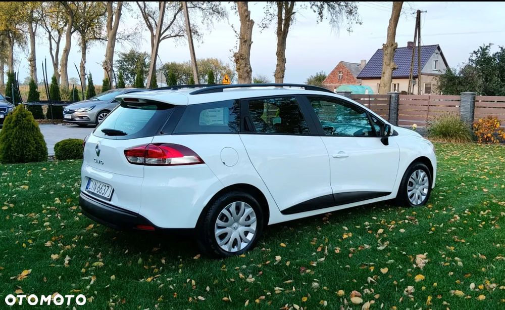 Renault Clio 1.2 16V 75 Experience - 12