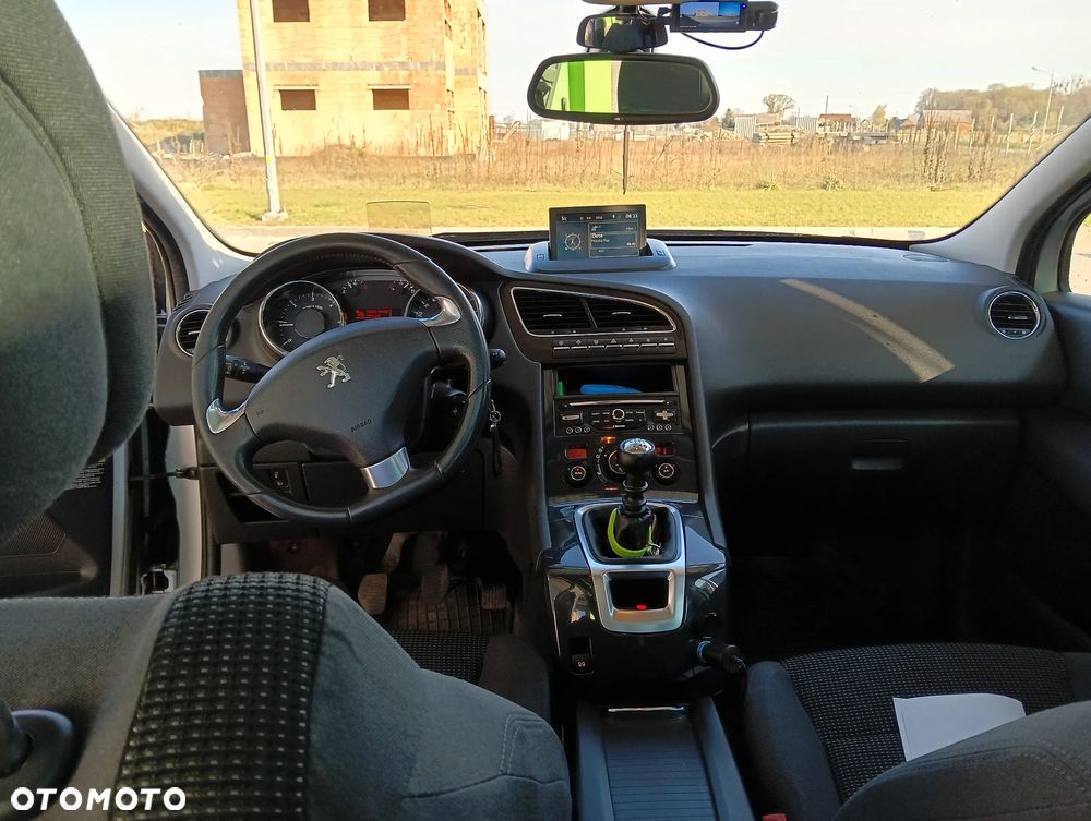 Peugeot 5008 HDI FAP 115 Style - 11