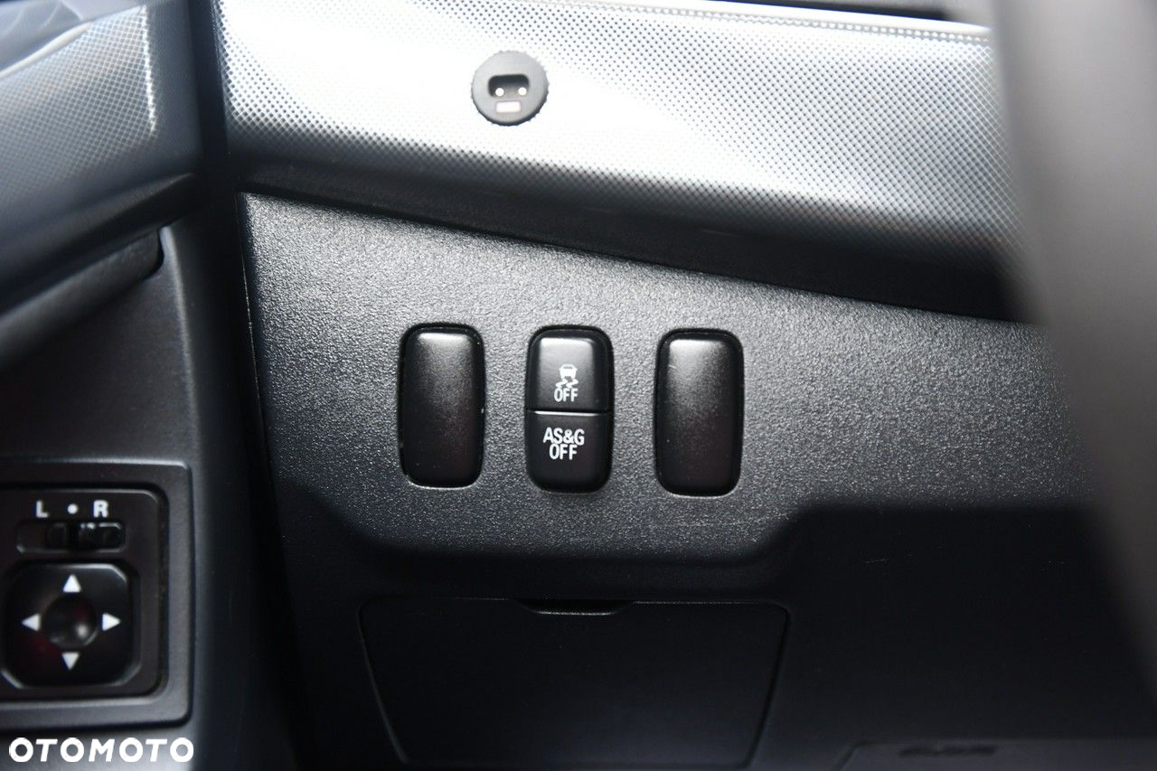 Mitsubishi Lancer - 32