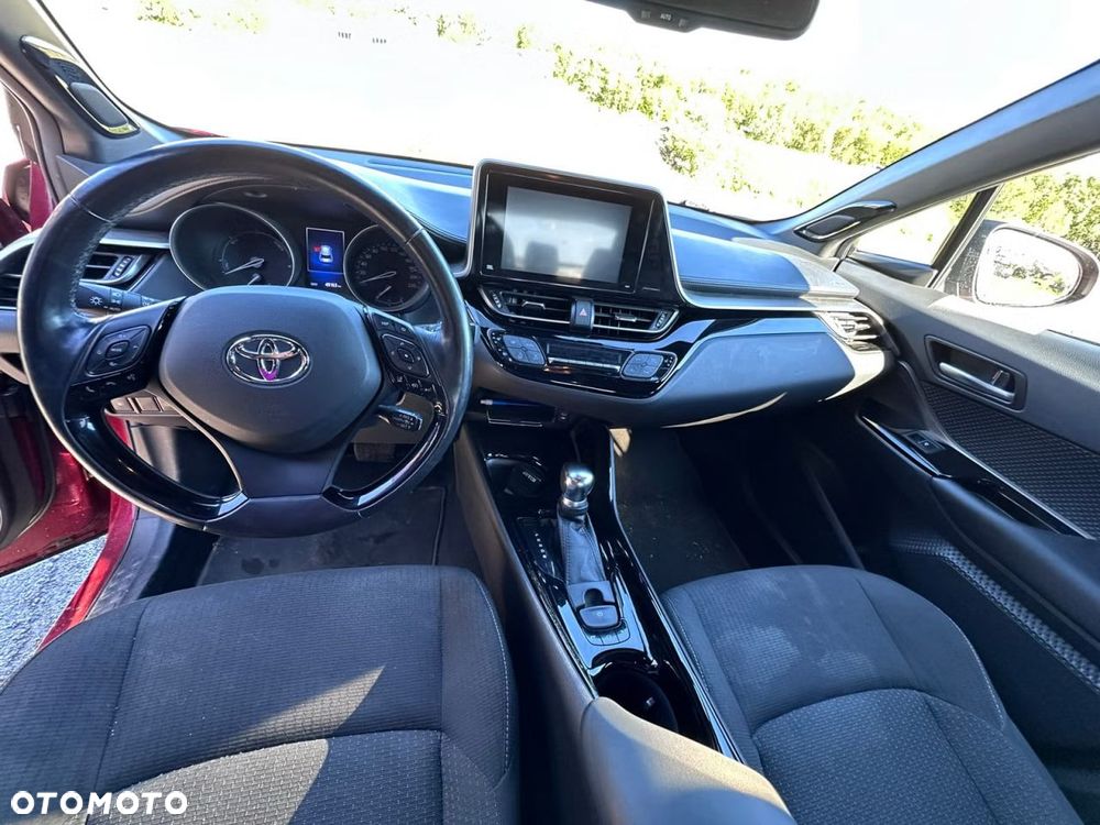 Toyota C-HR Flow - 9