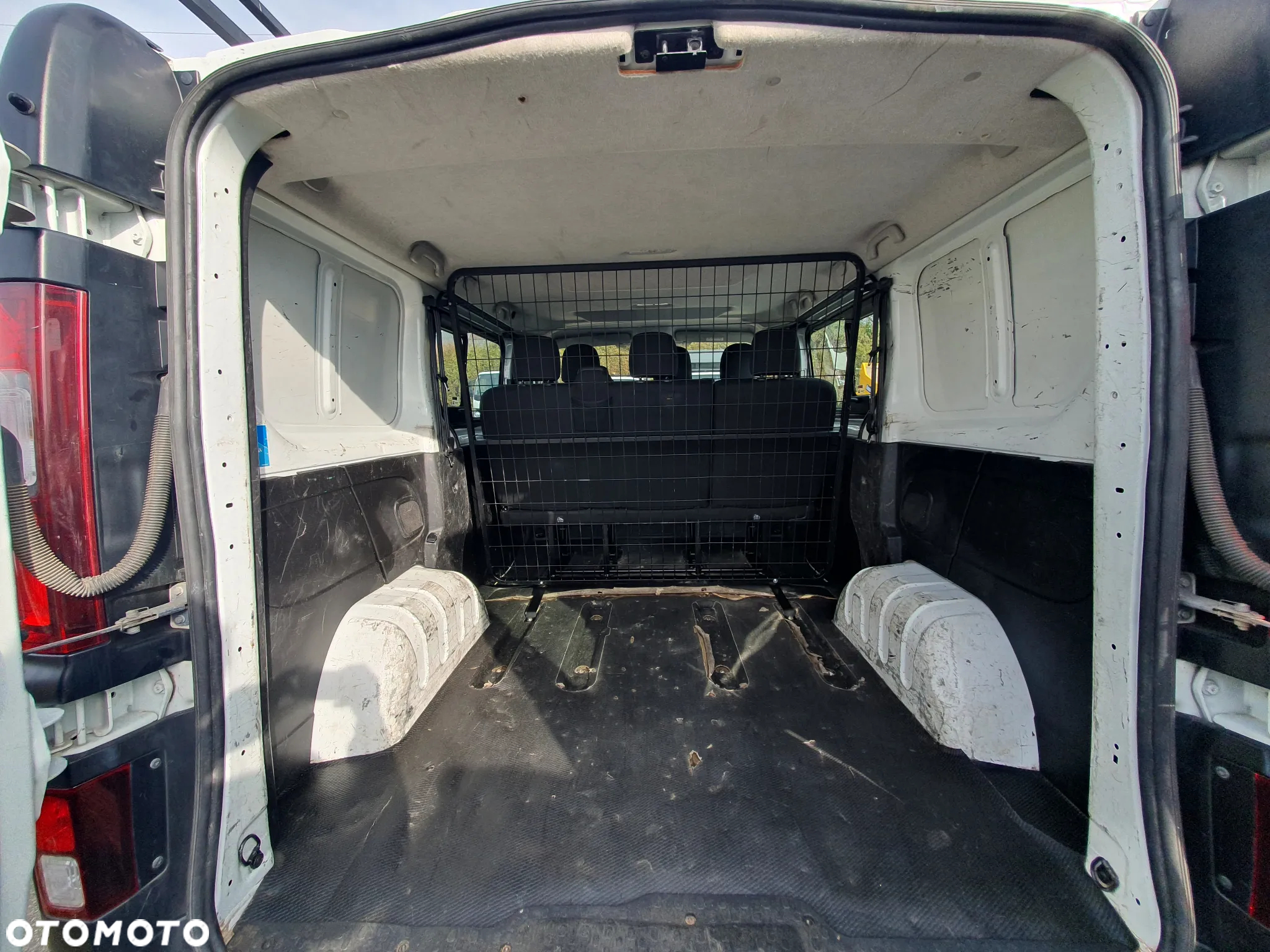 Renault Trafic - 15