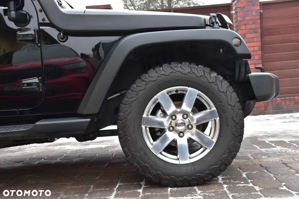 Jeep Wrangler - 10