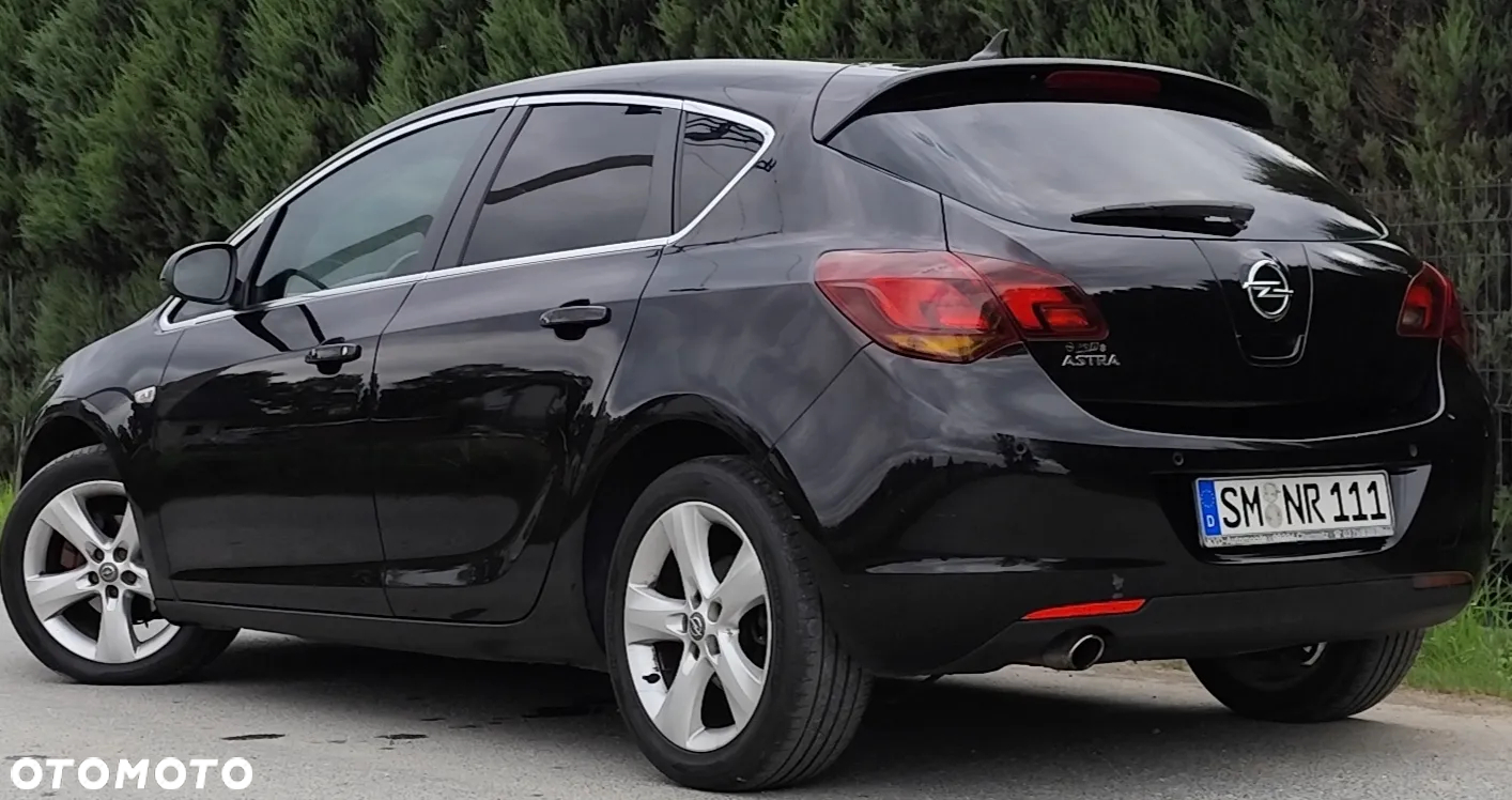 Opel Astra 1.4 Turbo Innovation - 26