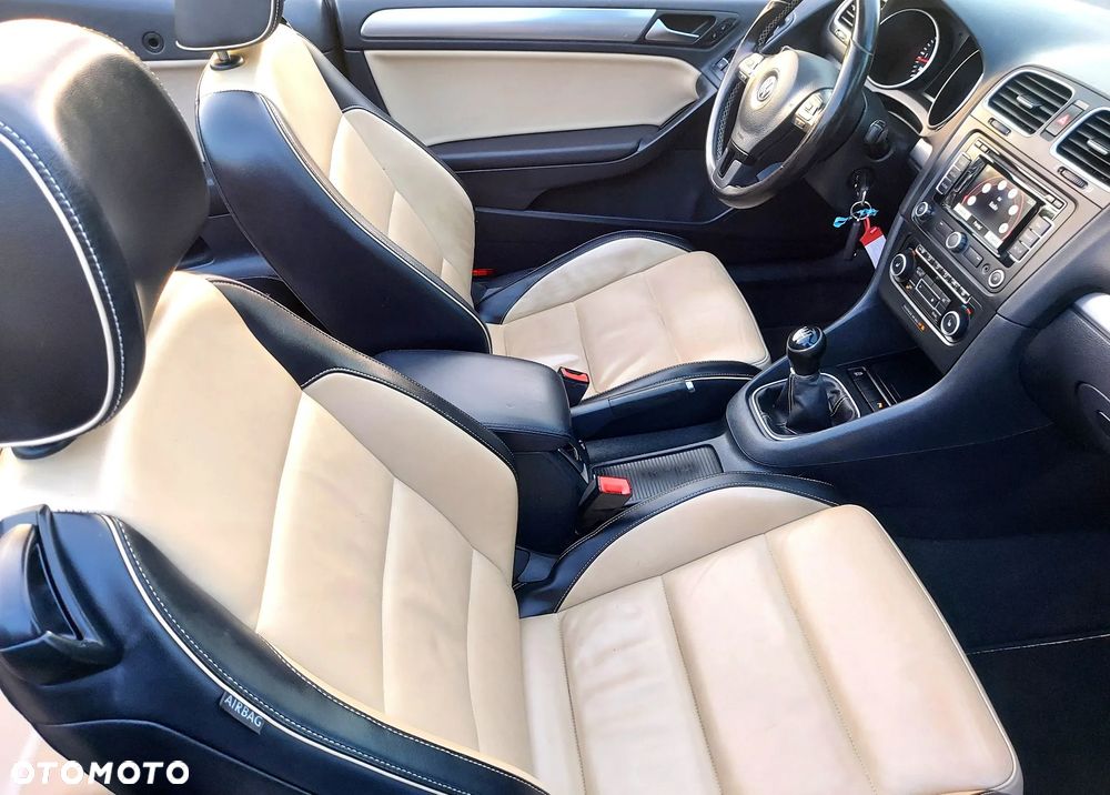 Volkswagen Golf Cabrio 2.0 TDI BlueMotion Technology Exclusive - 27