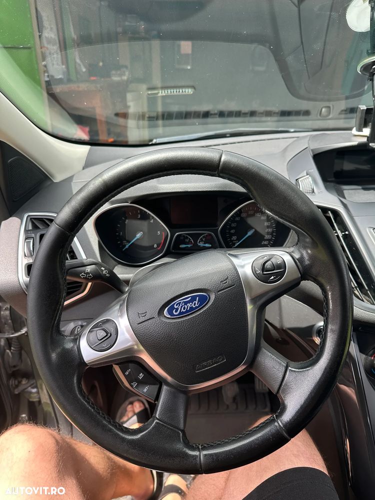 Ford Kuga 2.0 TDCi 4WD Titanium - 12