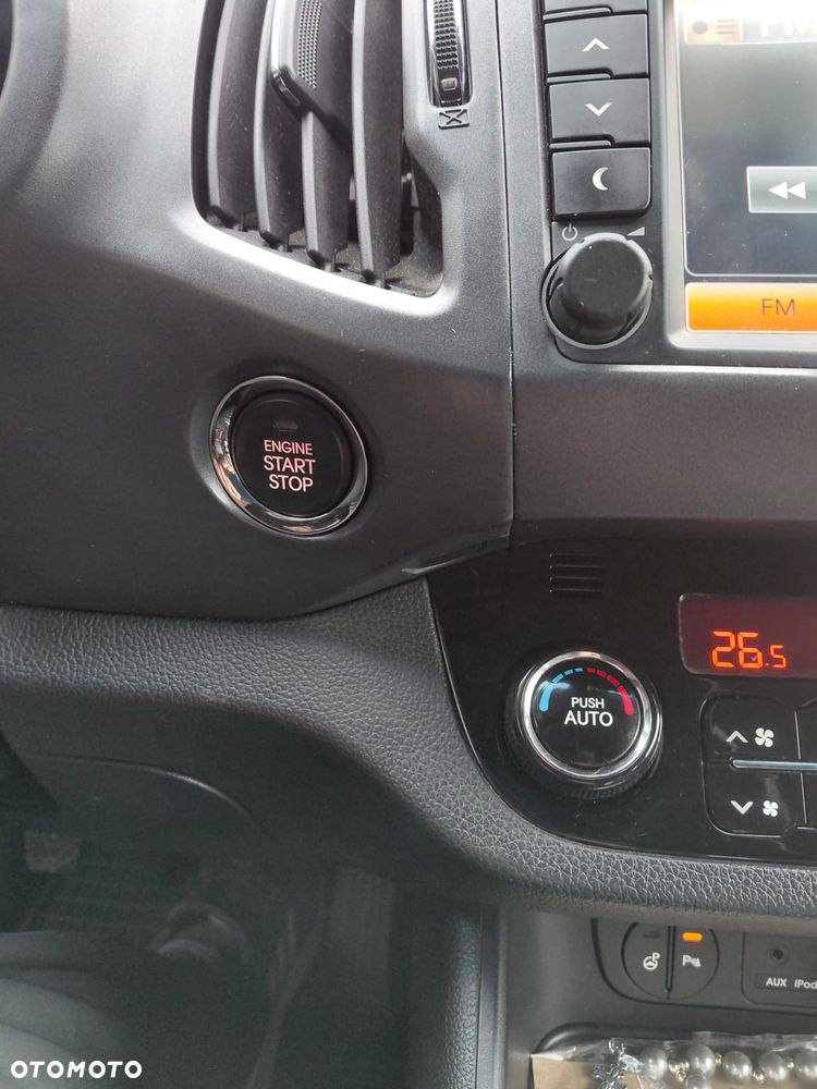 Kia Sportage 2.0 CRDI L AWD - 11