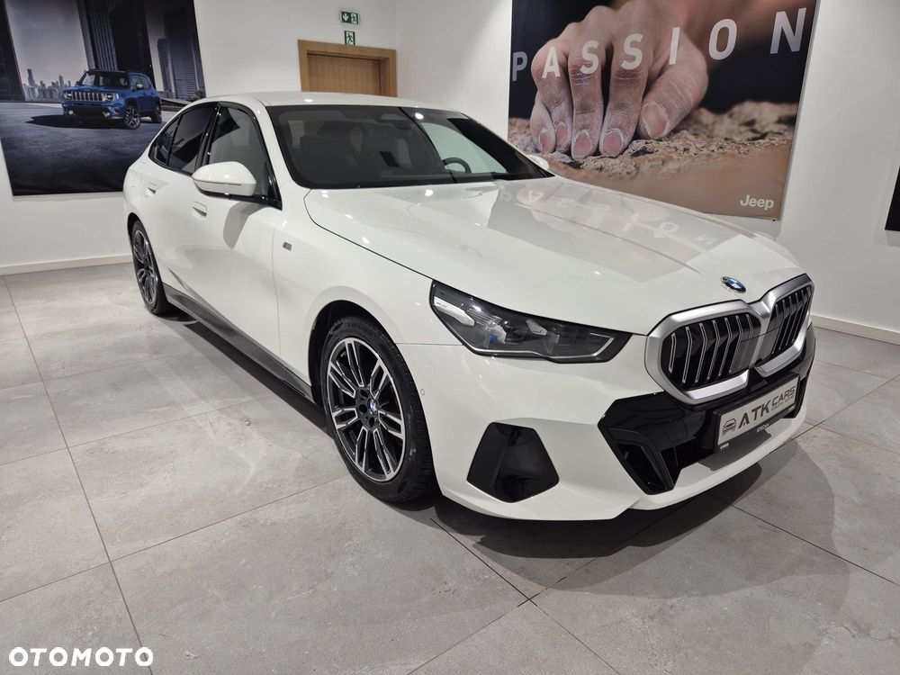 BMW Seria 5 520d xDrive mHEV M Sport - 3