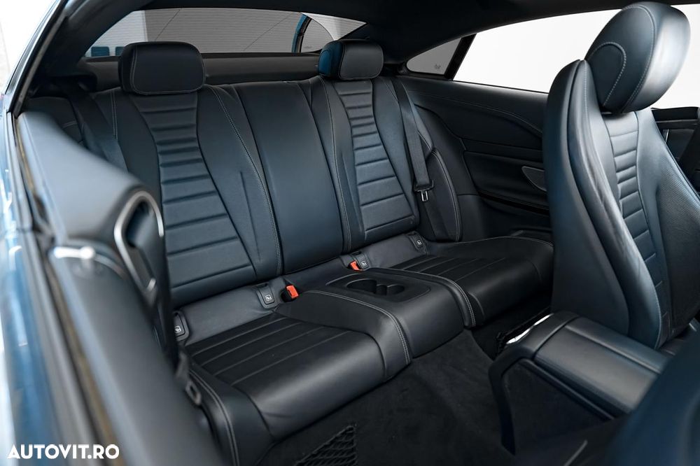 Mercedes-Benz E 220 d 4MATIC - 28