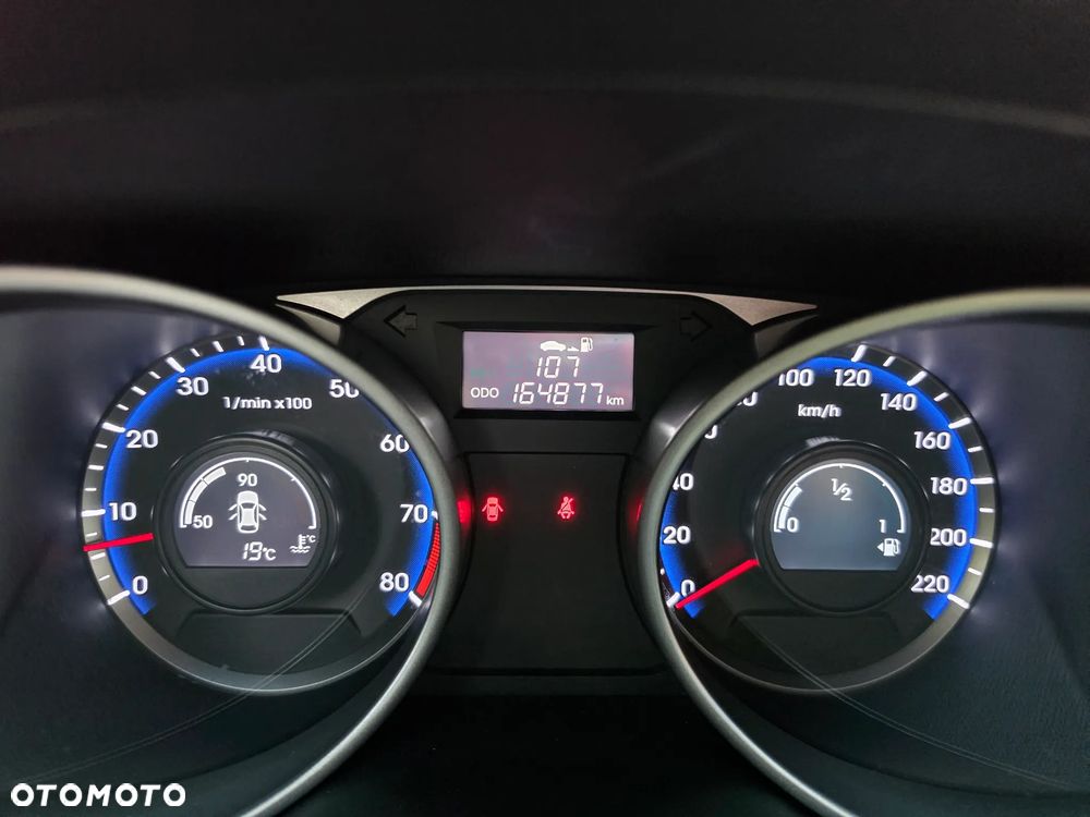 Hyundai ix35 1.6 2WD Fifa World Cup Edition - 25