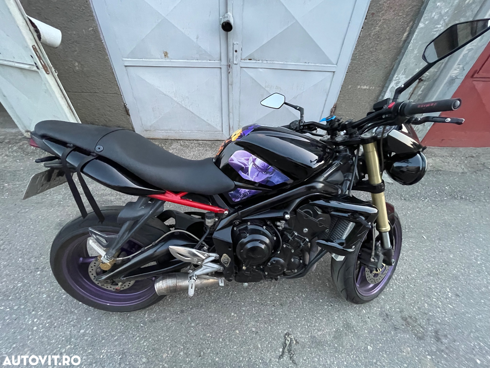 Triumph Street Triple 675 - 4