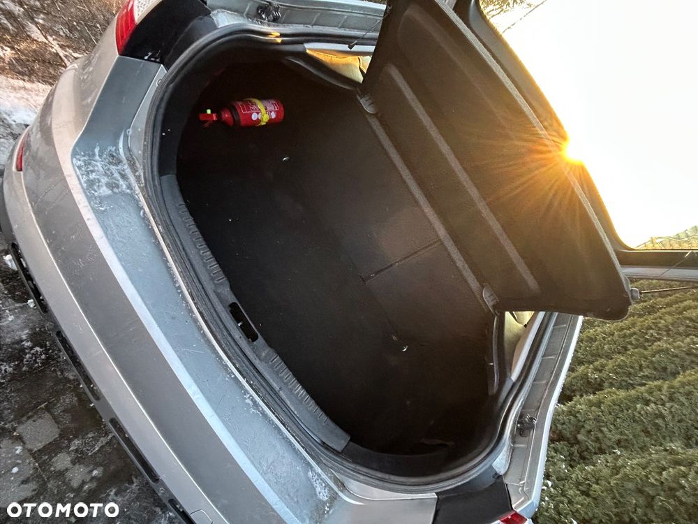 Ford Mondeo 1.8 TDCi Trend - 22