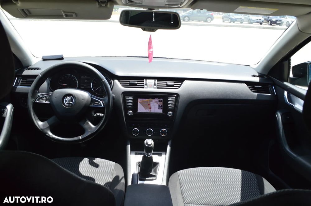 Skoda Octavia 2.0 TDI Ambition - 7