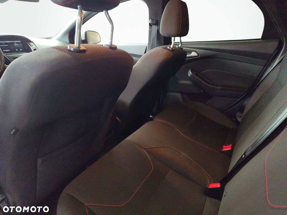 Ford Focus - 12
