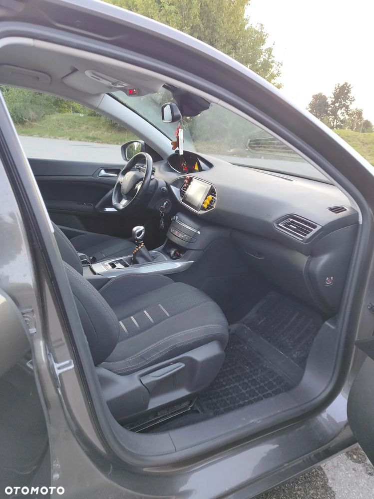Peugeot 308 2.0 Blue HDi Allure S&S - 7