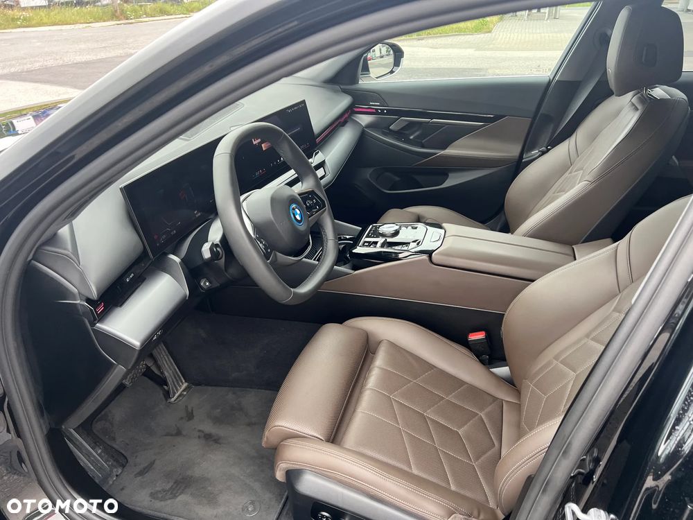 BMW Seria 5 530e PHEV - 18